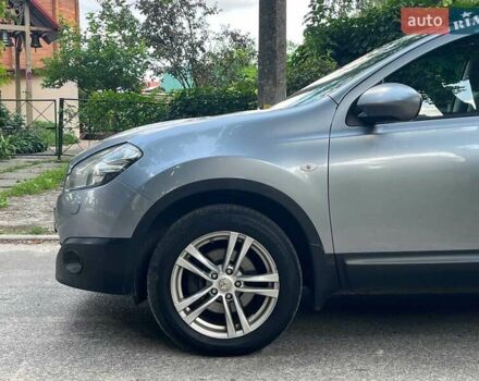 Серый Ниссан Кашкай 2, объемом двигателя 1.5 л и пробегом 252 тыс. км за 10490 $, фото 3 на Automoto.ua