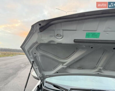 Сірий Ніссан Кашкай 2, об'ємом двигуна 1.6 л та пробігом 205 тис. км за 9777 $, фото 88 на Automoto.ua