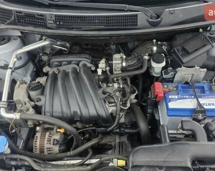 Сірий Ніссан Кашкай 2, об'ємом двигуна 1.6 л та пробігом 187 тис. км за 9850 $, фото 76 на Automoto.ua