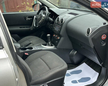 Серый Ниссан Кашкай 2, объемом двигателя 1.6 л и пробегом 107 тыс. км за 8950 $, фото 15 на Automoto.ua