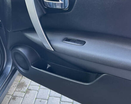 Серый Ниссан Кашкай 2, объемом двигателя 2 л и пробегом 188 тыс. км за 10999 $, фото 34 на Automoto.ua