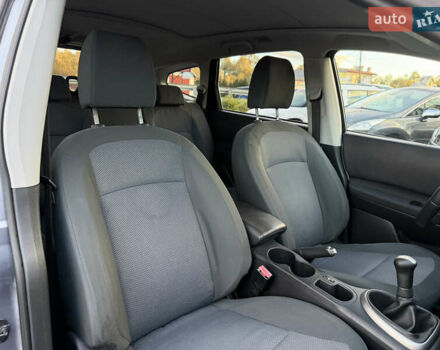 Сірий Ніссан Кашкай 2, об'ємом двигуна 1.6 л та пробігом 205 тис. км за 9999 $, фото 24 на Automoto.ua