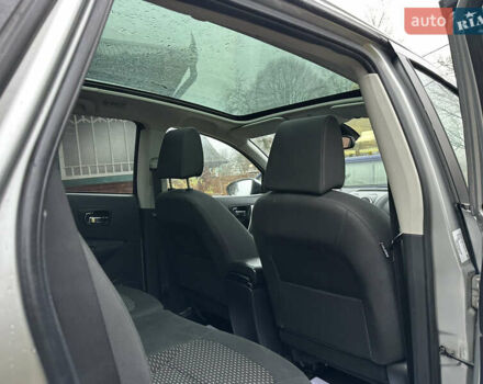 Серый Ниссан Кашкай 2, объемом двигателя 1.6 л и пробегом 107 тыс. км за 8950 $, фото 23 на Automoto.ua