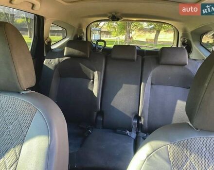 Серый Ниссан Кашкай 2, объемом двигателя 2 л и пробегом 236 тыс. км за 12000 $, фото 6 на Automoto.ua