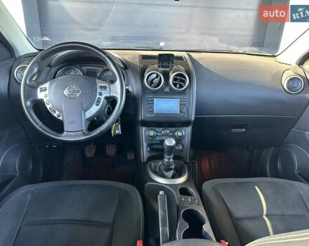 Сірий Ніссан Кашкай 2, об'ємом двигуна 1.5 л та пробігом 138 тис. км за 10700 $, фото 54 на Automoto.ua