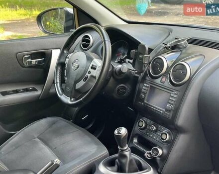 Серый Ниссан Кашкай 2, объемом двигателя 1.5 л и пробегом 252 тыс. км за 10490 $, фото 18 на Automoto.ua