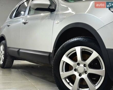 Сірий Ніссан Кашкай 2, об'ємом двигуна 2 л та пробігом 84 тис. км за 12500 $, фото 8 на Automoto.ua