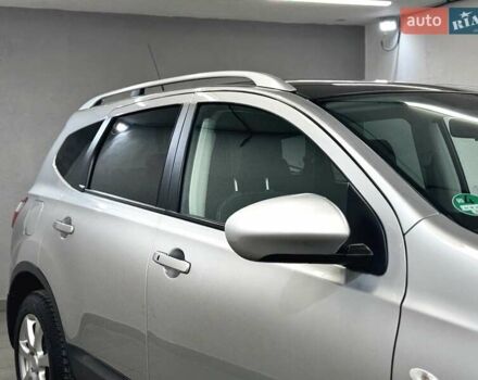 Сірий Ніссан Кашкай 2, об'ємом двигуна 2 л та пробігом 84 тис. км за 12500 $, фото 9 на Automoto.ua