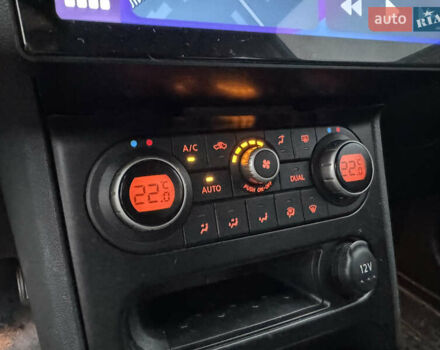 Сірий Ніссан Кашкай 2, об'ємом двигуна 2 л та пробігом 236 тис. км за 9350 $, фото 23 на Automoto.ua