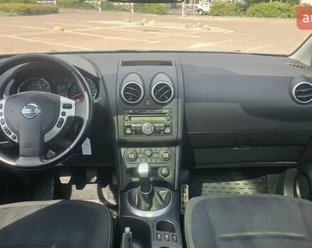 Сірий Ніссан Кашкай 2, об'ємом двигуна 1.6 л та пробігом 187 тис. км за 9850 $, фото 48 на Automoto.ua