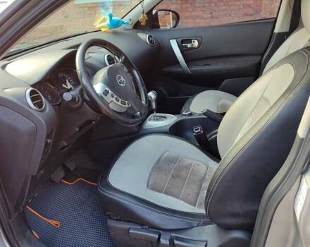 Серый Ниссан Кашкай 2, объемом двигателя 2 л и пробегом 186 тыс. км за 10750 $, фото 6 на Automoto.ua