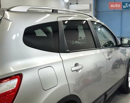 Сірий Ніссан Кашкай 2, об'ємом двигуна 2 л та пробігом 84 тис. км за 12500 $, фото 15 на Automoto.ua