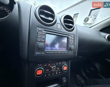 Серый Ниссан Кашкай 2, объемом двигателя 1.5 л и пробегом 210 тыс. км за 10500 $, фото 25 на Automoto.ua