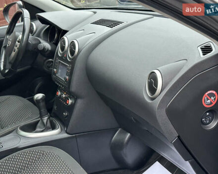 Серый Ниссан Кашкай 2, объемом двигателя 1.6 л и пробегом 107 тыс. км за 8950 $, фото 17 на Automoto.ua