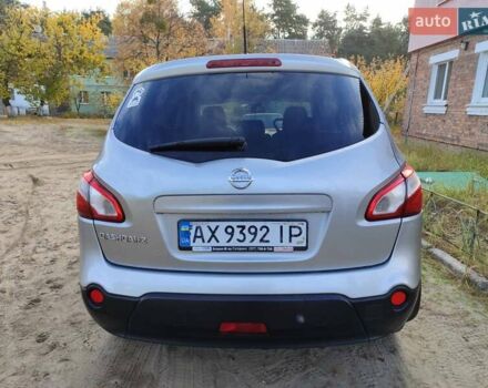 Серый Ниссан Кашкай 2, объемом двигателя 2 л и пробегом 186 тыс. км за 10750 $, фото 3 на Automoto.ua