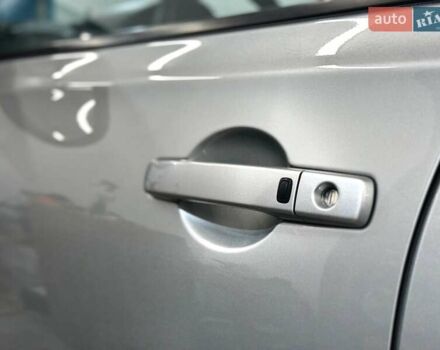 Сірий Ніссан Кашкай 2, об'ємом двигуна 2 л та пробігом 84 тис. км за 12500 $, фото 26 на Automoto.ua