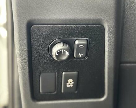 Сірий Ніссан Кашкай 2, об'ємом двигуна 2 л та пробігом 84 тис. км за 12500 $, фото 96 на Automoto.ua