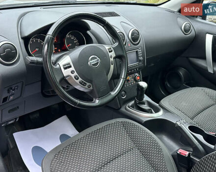 Серый Ниссан Кашкай 2, объемом двигателя 1.6 л и пробегом 107 тыс. км за 8950 $, фото 57 на Automoto.ua