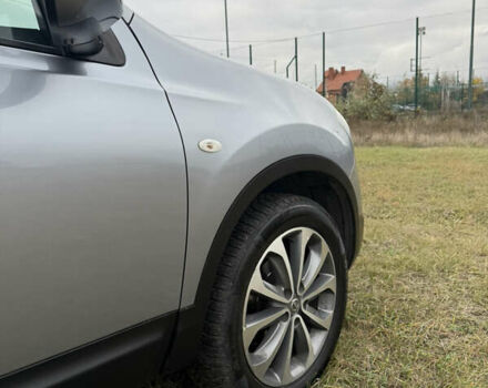Сірий Ніссан Кашкай 2, об'ємом двигуна 1.5 л та пробігом 200 тис. км за 12100 $, фото 6 на Automoto.ua
