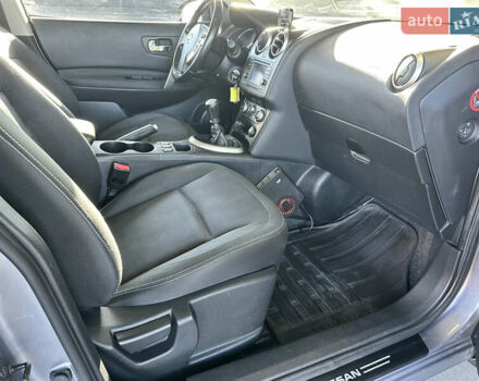Сірий Ніссан Кашкай 2, об'ємом двигуна 1.5 л та пробігом 138 тис. км за 10700 $, фото 67 на Automoto.ua