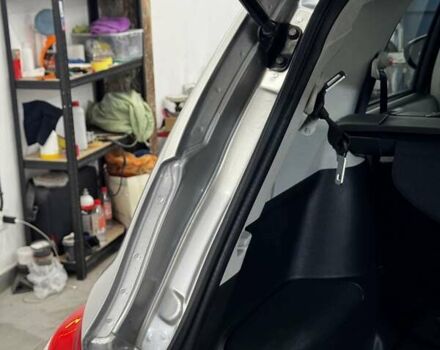 Сірий Ніссан Кашкай 2, об'ємом двигуна 2 л та пробігом 84 тис. км за 12500 $, фото 67 на Automoto.ua