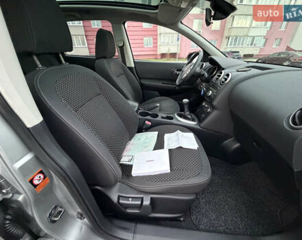 Сірий Ніссан Кашкай 2, об'ємом двигуна 1.6 л та пробігом 205 тис. км за 9777 $, фото 82 на Automoto.ua