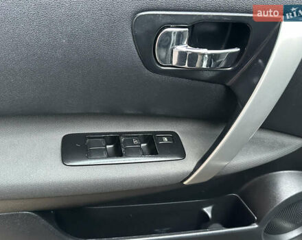 Серый Ниссан Кашкай 2, объемом двигателя 1.6 л и пробегом 107 тыс. км за 8950 $, фото 59 на Automoto.ua