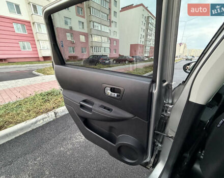 Сірий Ніссан Кашкай 2, об'ємом двигуна 1.6 л та пробігом 205 тис. км за 9777 $, фото 73 на Automoto.ua