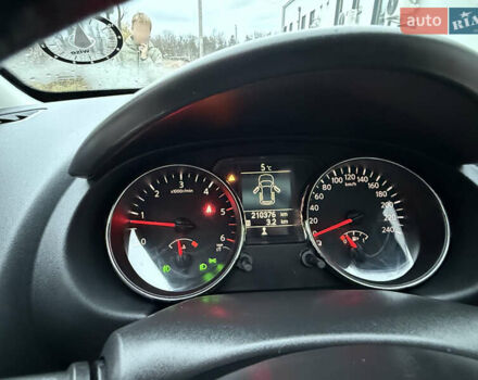 Серый Ниссан Кашкай 2, объемом двигателя 1.5 л и пробегом 210 тыс. км за 10500 $, фото 20 на Automoto.ua