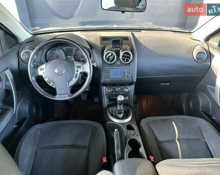 Сірий Ніссан Кашкай 2, об'ємом двигуна 1.5 л та пробігом 138 тис. км за 10700 $, фото 55 на Automoto.ua