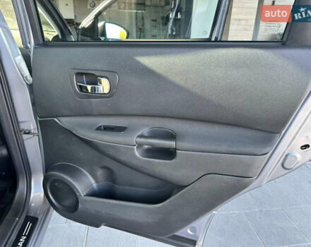 Сірий Ніссан Кашкай 2, об'ємом двигуна 1.5 л та пробігом 138 тис. км за 10700 $, фото 65 на Automoto.ua