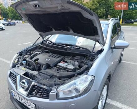 Серый Ниссан Кашкай 2, объемом двигателя 2 л и пробегом 263 тыс. км за 12200 $, фото 1 на Automoto.ua