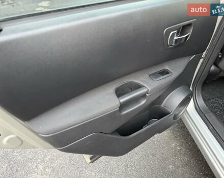 Сірий Ніссан Кашкай 2, об'ємом двигуна 1.6 л та пробігом 205 тис. км за 9777 $, фото 26 на Automoto.ua