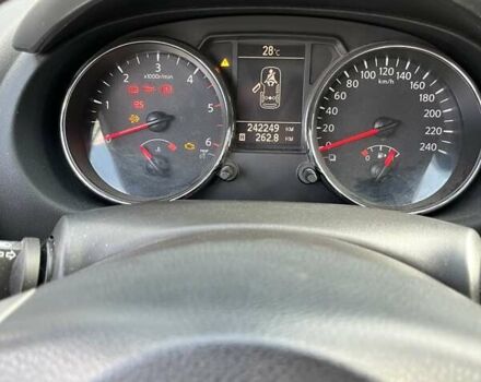 Серый Ниссан Кашкай 2, объемом двигателя 1.5 л и пробегом 242 тыс. км за 9900 $, фото 5 на Automoto.ua