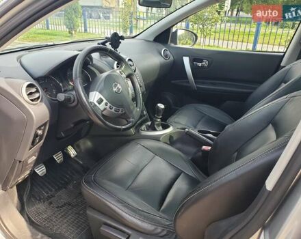 Сірий Ніссан Кашкай 2, об'ємом двигуна 1.5 л та пробігом 230 тис. км за 10700 $, фото 13 на Automoto.ua