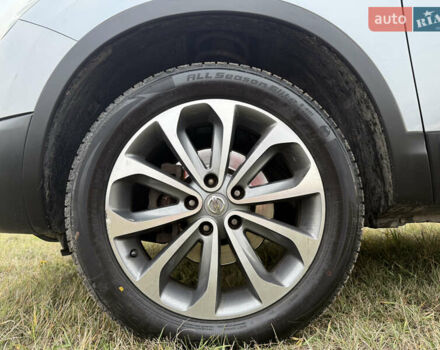 Сірий Ніссан Кашкай 2, об'ємом двигуна 1.5 л та пробігом 200 тис. км за 12100 $, фото 41 на Automoto.ua