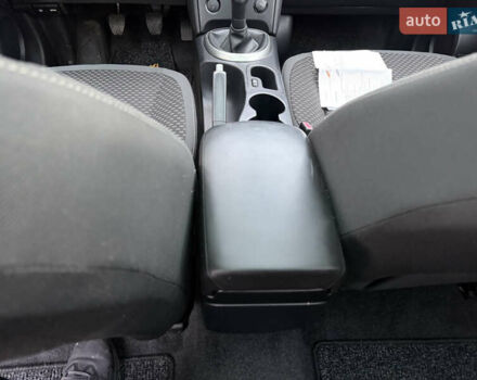 Сірий Ніссан Кашкай 2, об'ємом двигуна 1.6 л та пробігом 205 тис. км за 9777 $, фото 76 на Automoto.ua