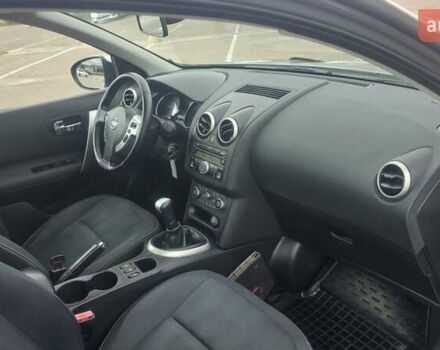 Сірий Ніссан Кашкай 2, об'ємом двигуна 1.6 л та пробігом 187 тис. км за 9850 $, фото 74 на Automoto.ua