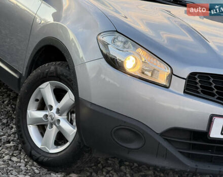 Сірий Ніссан Кашкай 2, об'ємом двигуна 1.6 л та пробігом 205 тис. км за 9999 $, фото 10 на Automoto.ua