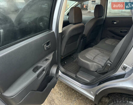 Сірий Ніссан Кашкай 2, об'ємом двигуна 2 л та пробігом 236 тис. км за 9350 $, фото 24 на Automoto.ua