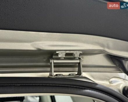 Сірий Ніссан Кашкай 2, об'ємом двигуна 2 л та пробігом 84 тис. км за 12500 $, фото 69 на Automoto.ua