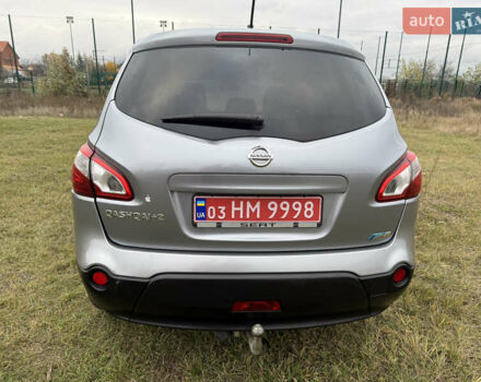 Сірий Ніссан Кашкай 2, об'ємом двигуна 1.5 л та пробігом 200 тис. км за 12100 $, фото 5 на Automoto.ua