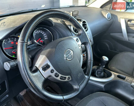 Сірий Ніссан Кашкай 2, об'ємом двигуна 1.5 л та пробігом 138 тис. км за 10700 $, фото 18 на Automoto.ua
