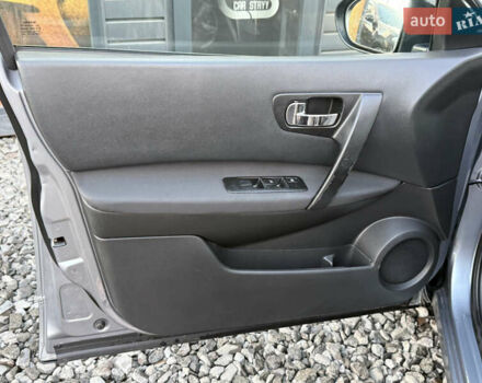 Сірий Ніссан Кашкай 2, об'ємом двигуна 1.6 л та пробігом 205 тис. км за 9999 $, фото 40 на Automoto.ua