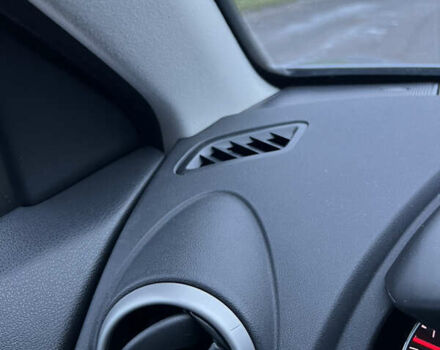 Серый Ниссан Кашкай 2, объемом двигателя 2 л и пробегом 178 тыс. км за 11200 $, фото 34 на Automoto.ua