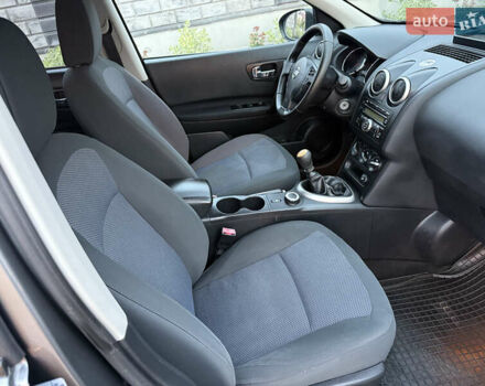 Серый Ниссан Кашкай 2, объемом двигателя 2 л и пробегом 193 тыс. км за 9700 $, фото 22 на Automoto.ua