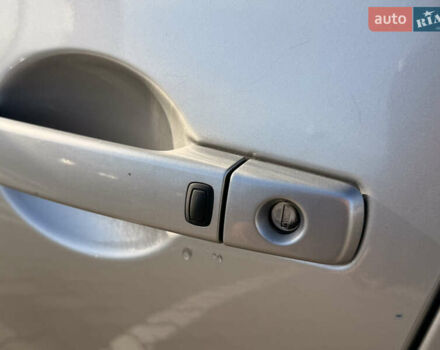 Серый Ниссан Кашкай 2, объемом двигателя 2 л и пробегом 250 тыс. км за 10900 $, фото 8 на Automoto.ua