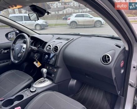 Серый Ниссан Кашкай 2, объемом двигателя 2 л и пробегом 220 тыс. км за 9900 $, фото 21 на Automoto.ua