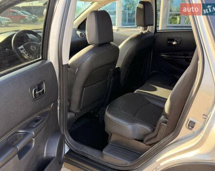 Серый Ниссан Кашкай 2, объемом двигателя 2 л и пробегом 250 тыс. км за 10900 $, фото 12 на Automoto.ua