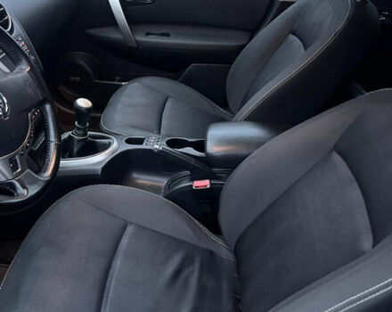 Серый Ниссан Кашкай 2, объемом двигателя 1.5 л и пробегом 280 тыс. км за 10300 $, фото 14 на Automoto.ua